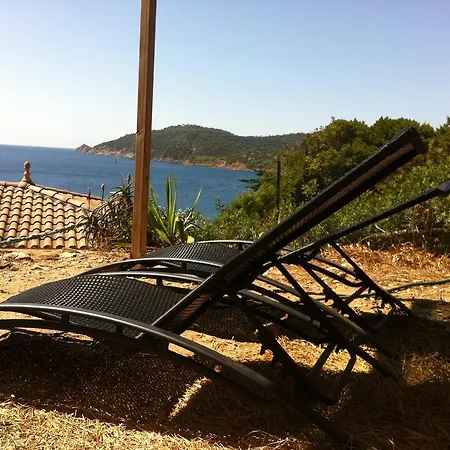 Rc D'un Cabanon Ecologique Naturiste