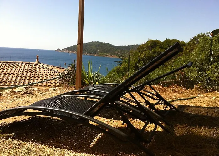 Rc D'un Cabanon Ecologique Naturiste