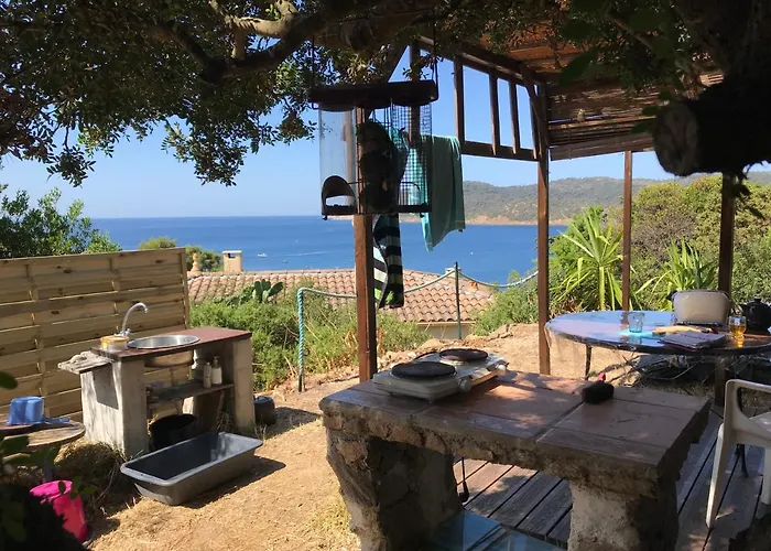Rc D'un Cabanon Ecologique Naturiste * Île du Levant